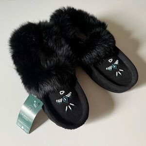 Laurentian Chief Black Moccasin Slippers: Orlon Beaded, Fur Trim, Padded Sole